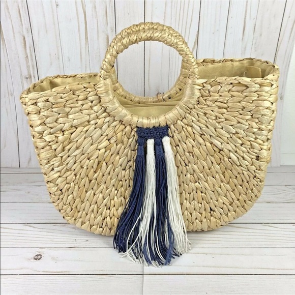 Cost Plus World Market Handbags - Cost Plus World Market Straw Tote Tassels NWOT
